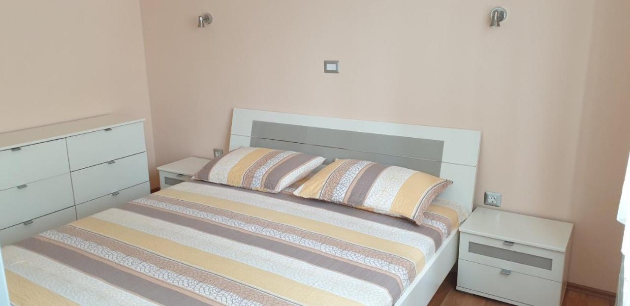 Apartamento Lili Novigrad Istria Exterior foto